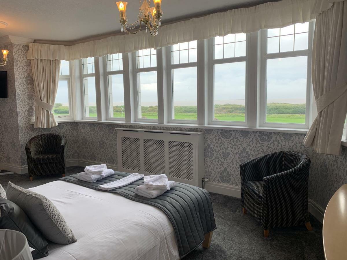 New Boston Guest Accommodation Fleetwood Exterior photo
